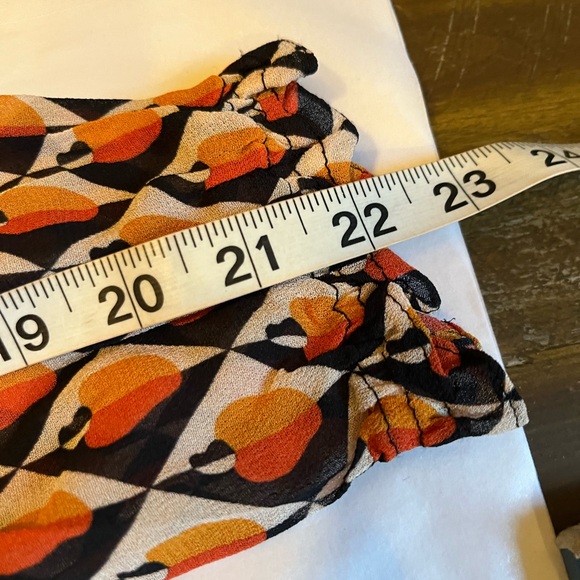 FARM Rio Multicolor Geometric Blouse - Picture 9 of 12